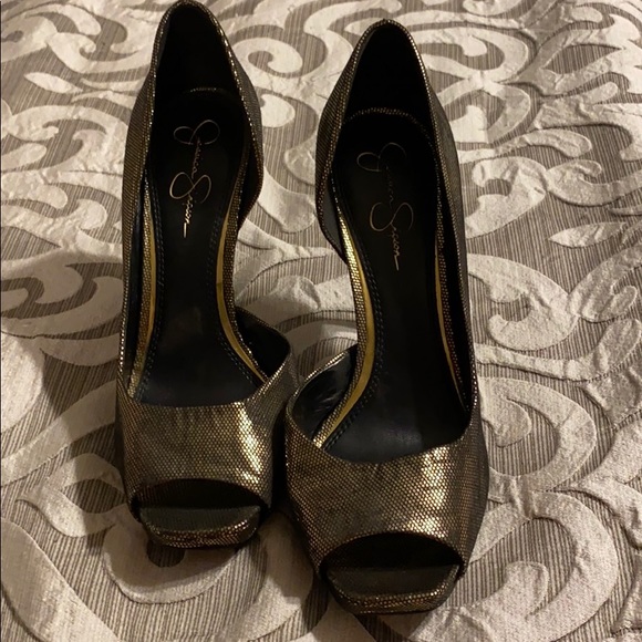 Jessica Simpson black/gold heels - Picture 1 of 4